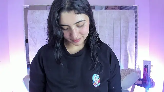 Danna 777  online show from 11/28/25, 01:41