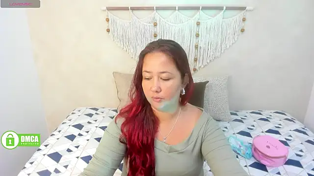 Snapshot of _anavictoria_ chatting on 09/13/25, 12:16 anavictoria online show from 09/13/25, 12:16