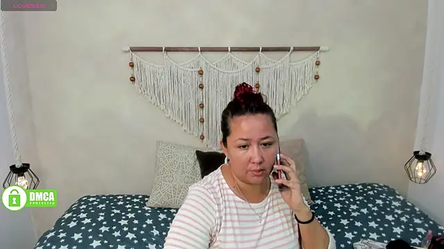 Snapshot of _anavictoria_ chatting on 10/03/25, 06:05 anavictoria online show from 10/03/25, 06:05