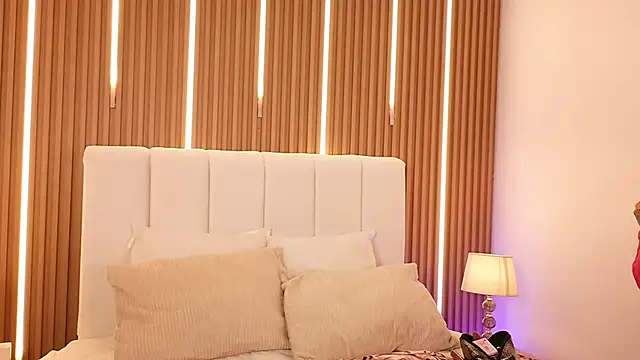 Tifanny Sweett online show from 03/12/26, 08:48