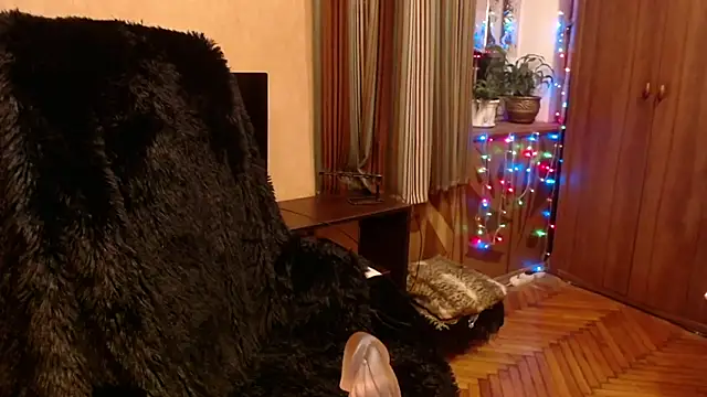 Miss Tress online show from 12/29/24, 03:11