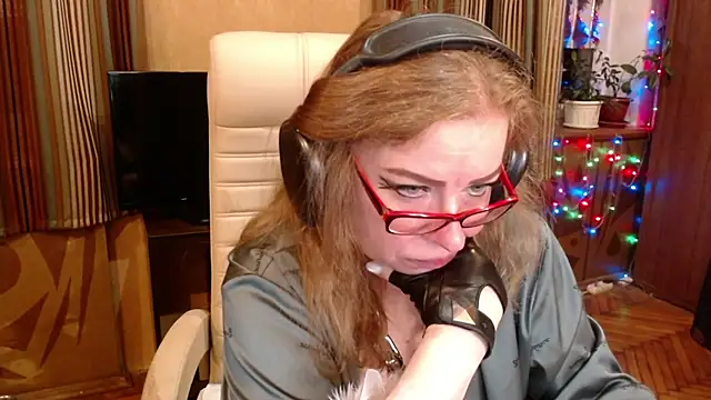 Miss Tress online show from 07/04/26, 09:43
