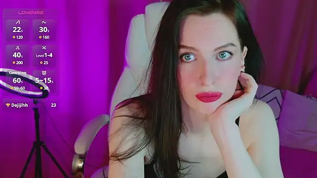 AndreaAshton online show from 12/12/24, 04:32