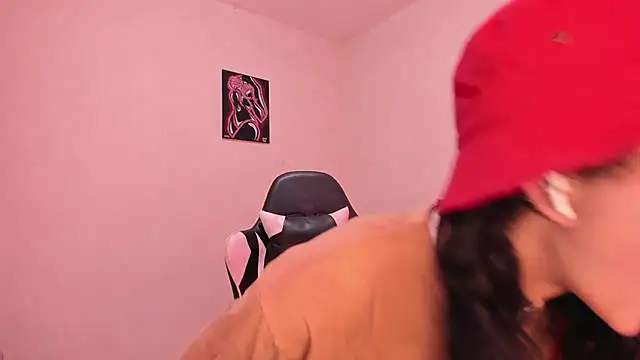 valent 27 online show from 02/13/26, 09:44