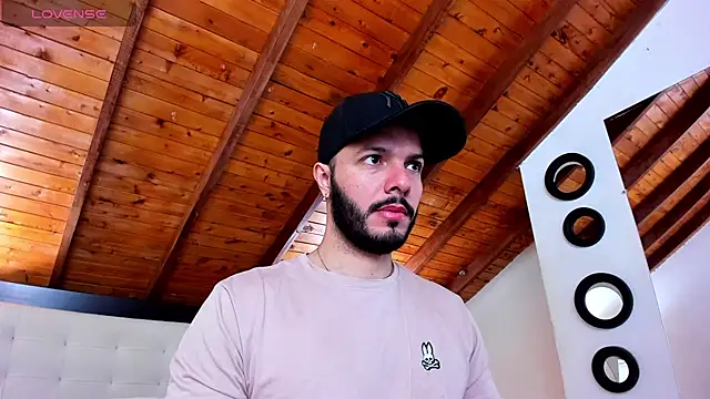 Tom Bailey online show from 11/28/25, 12:41