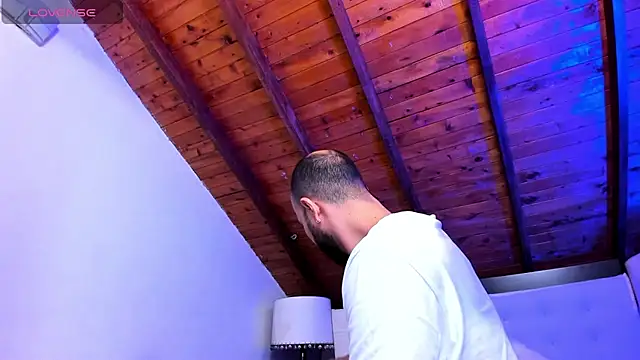 Tom Bailey online show from 02/01/26, 12:48