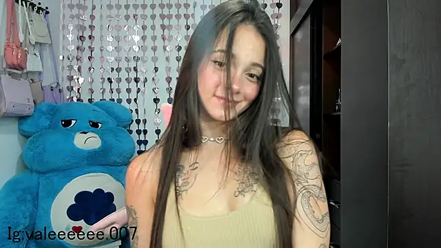 Snapshot of lucyy_tay chatting on 12/12/24, 10:20 lucyy tay online show from 12/12/24, 10:20