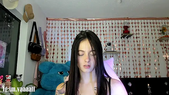 Snapshot of lucyy_tay chatting on 09/10/25, 09:09 lucyy tay online show from 09/10/25, 09:09