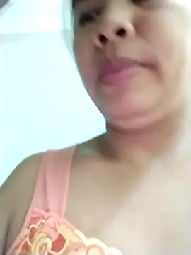 Snapshot of Lanyingxin18 chatting on 01/13/25, 10:56 Lanyingxin18 online show from 01/13/25, 10:56