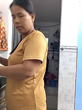 Lanyingxin18 online show from 02/16/26, 12:18