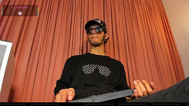 TomyMosterCock online show from 11/26/25, 07:59