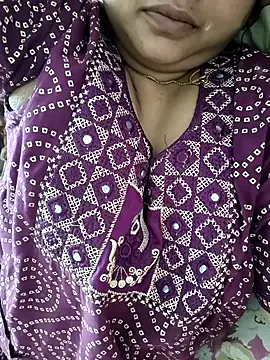 cuteyqueen online show from 10/10/25, 01:37