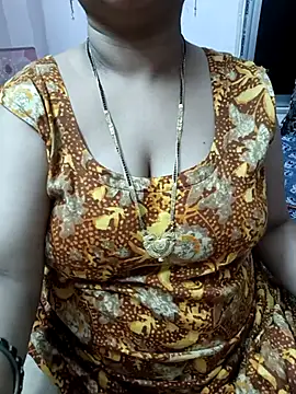 cuteyqueen online show from 11/03/25, 06:31