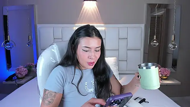 JessyEvans online show from 10/17/25, 07:38