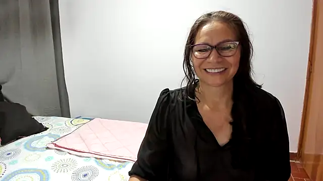 Carlaa-69 online show from 12/05/25, 10:46