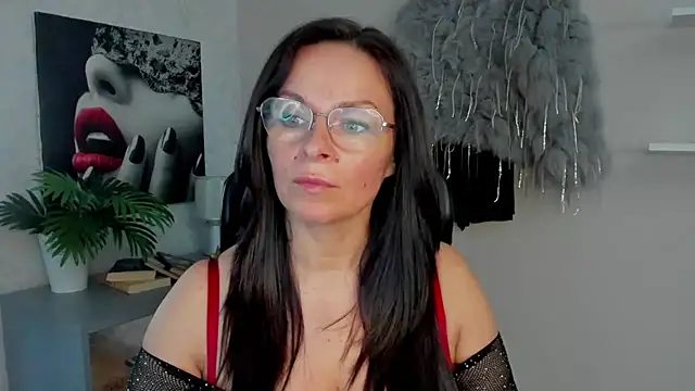 HelenLuxx online show from 03/23/25, 07:20