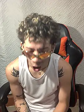 mateodeamjo online show from 01/25/25, 08:42