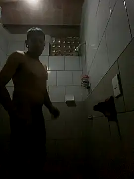 Snapshot of nowex18 chatting on 11/16/25, 01:44 nowex18 online show from 11/16/25, 01:44