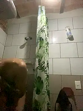 Snapshot of nowex18 chatting on 11/21/25, 02:43 nowex18 online show from 11/21/25, 02:43