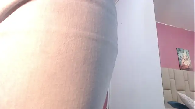 Snapshot of Amelia_Debora_Antonella chatting on 02/19/25, 12:33 Amelia Debora Antonella online show from 02/19/25, 12:33