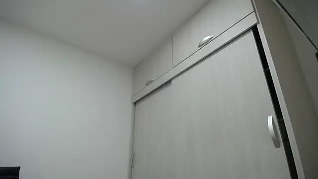 Snapshot of Amelia_Debora_Antonella chatting on 11/27/25, 12:18 Amelia Debora Antonella online show from 11/27/25, 12:18