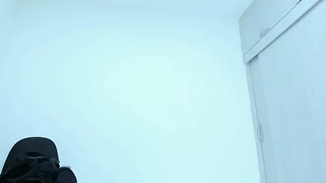 Amelia Debora Antonella online show from 02/12/26, 01:39