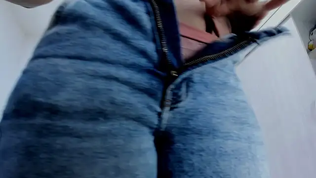 Amelia Debora Antonella online show from 03/18/26, 02:53