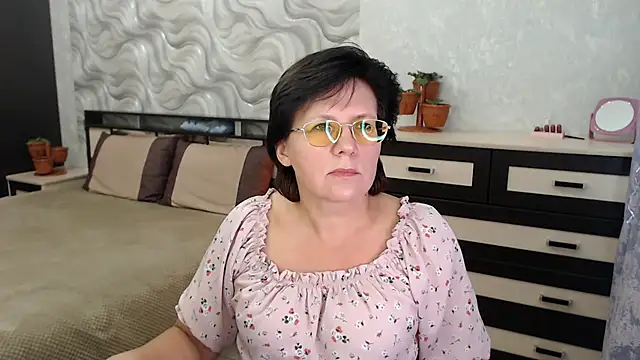 VitaCharm online show from 12/14/24, 08:40