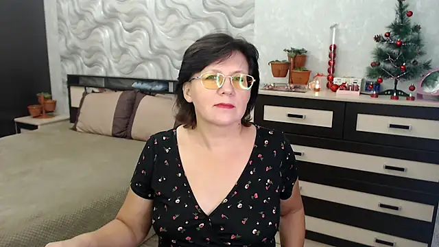 VitaCharm online show from 12/21/24, 05:40