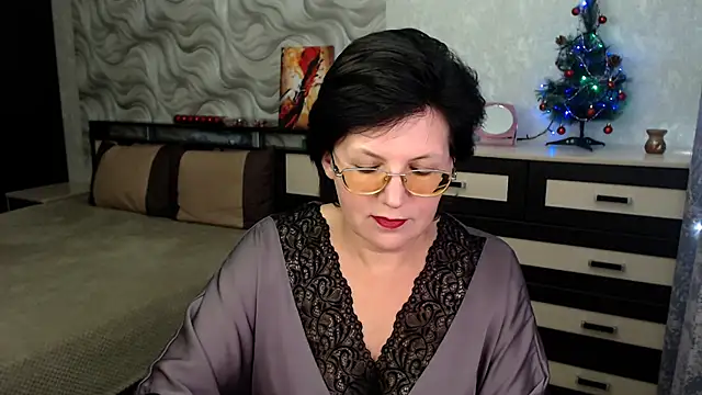 VitaCharm online show from 12/19/25, 09:11