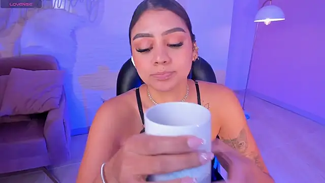 AllyJensen online show from 02/12/25, 01:06