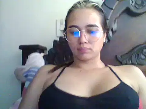 trianabell online show from 02/08/25, 05:18