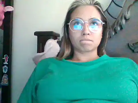 trianabell online show from 02/11/25, 07:48