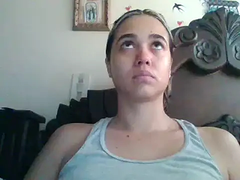 trianabell online show from 02/16/25, 04:42