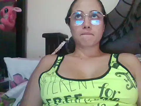 trianabell online show from 03/04/25, 07:43