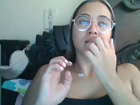 trianabell online show from 03/18/25, 04:59