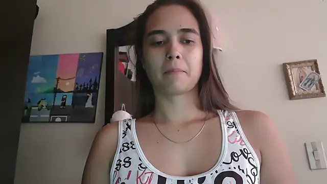 Snapshot of trianabell chatting on 06/03/26, 04:01 trianabell online show from 06/03/26, 04:01