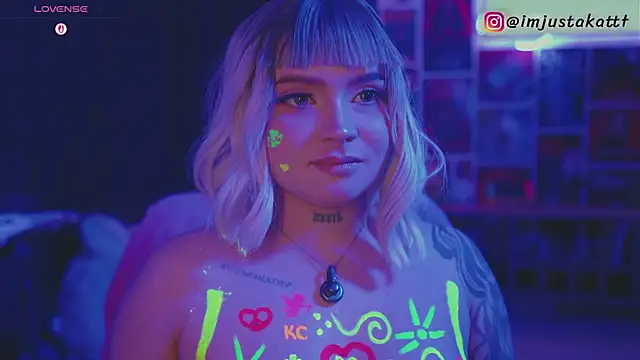 sensualkattt online show from 05/16/26, 12:40