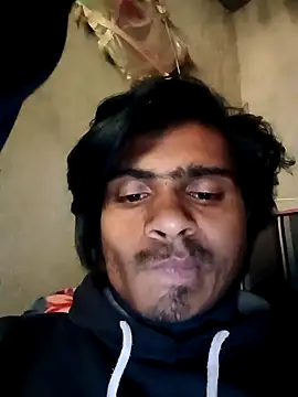 Snapshot of News3x@xh chatting on 12/14/25, 04:29 News3xxh online show from 12/14/25, 04:29