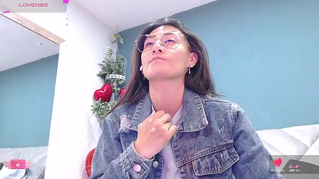 SharisWillian online show from 03/22/25, 04:03