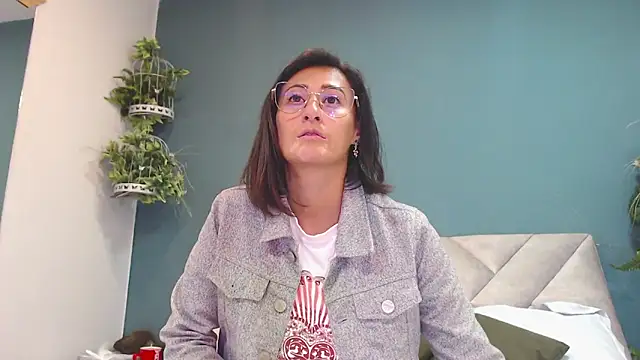 SharisWillian online show from 12/03/25, 03:47