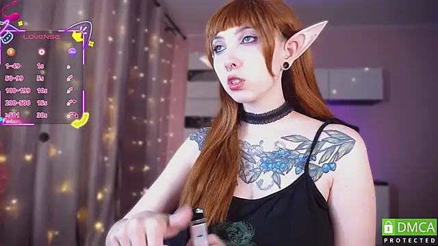 JustMeowGirl online show from 10/27/25, 05:00