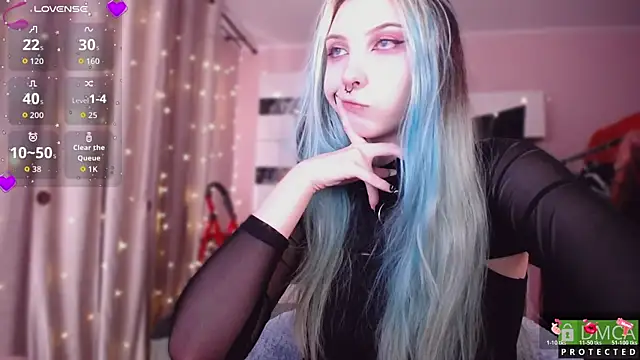 JustMeowGirl online show from 04/04/26, 06:22