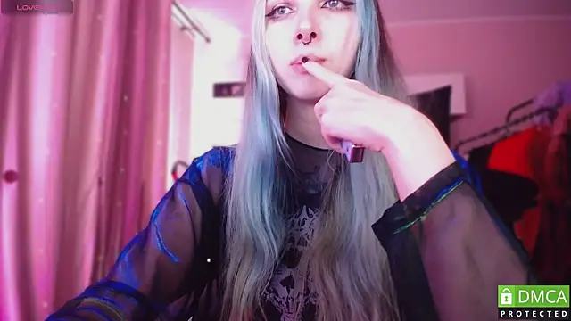 JustMeowGirl online show from 04/25/26, 05:54