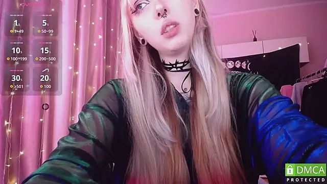 JustMeowGirl online show from 07/03/26, 05:58