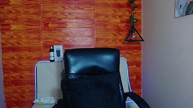 Bastiaan 28 online show from 01/18/25, 03:42