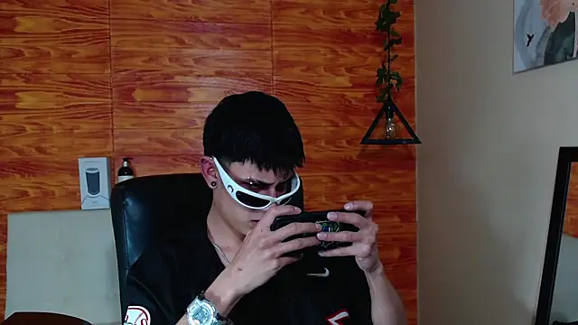 Bastiaan 28 online show from 02/12/25, 06:19