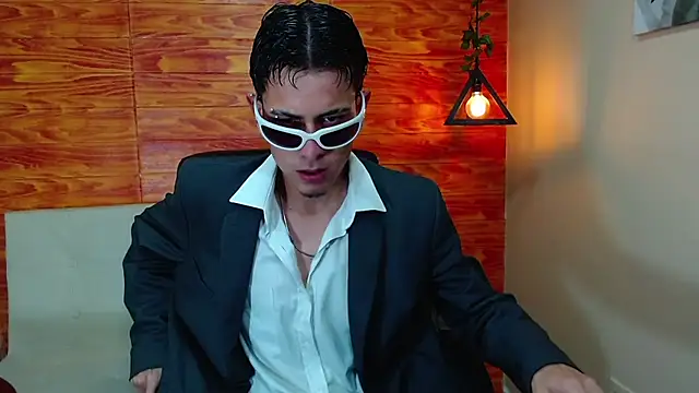 Bastiaan 28 online show from 03/06/25, 03:02