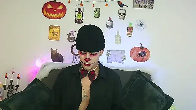 Bastiaan 28 online show from 10/21/25, 04:57