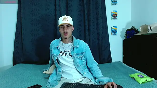 Bastiaan 28 online show from 11/11/25, 03:28